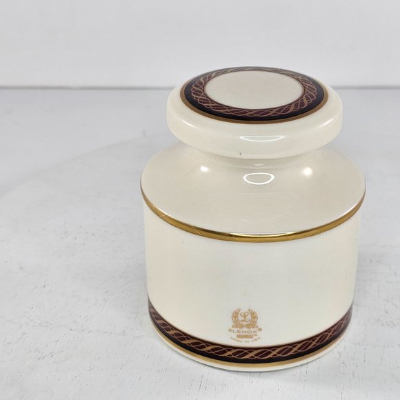 Lenox Monroe Paperweight Hand Decorated 24K Gold Accents - Picture 4 of 8